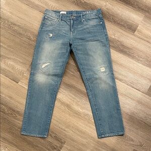 GAP Women’s 1969 Boyfriend distressed Light wash  Jeans Size 28R/6